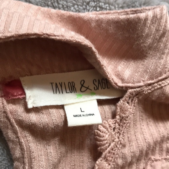 Light Pink Taylor and Sage Choker Neck Blouse NWOT - Picture 6 of 8